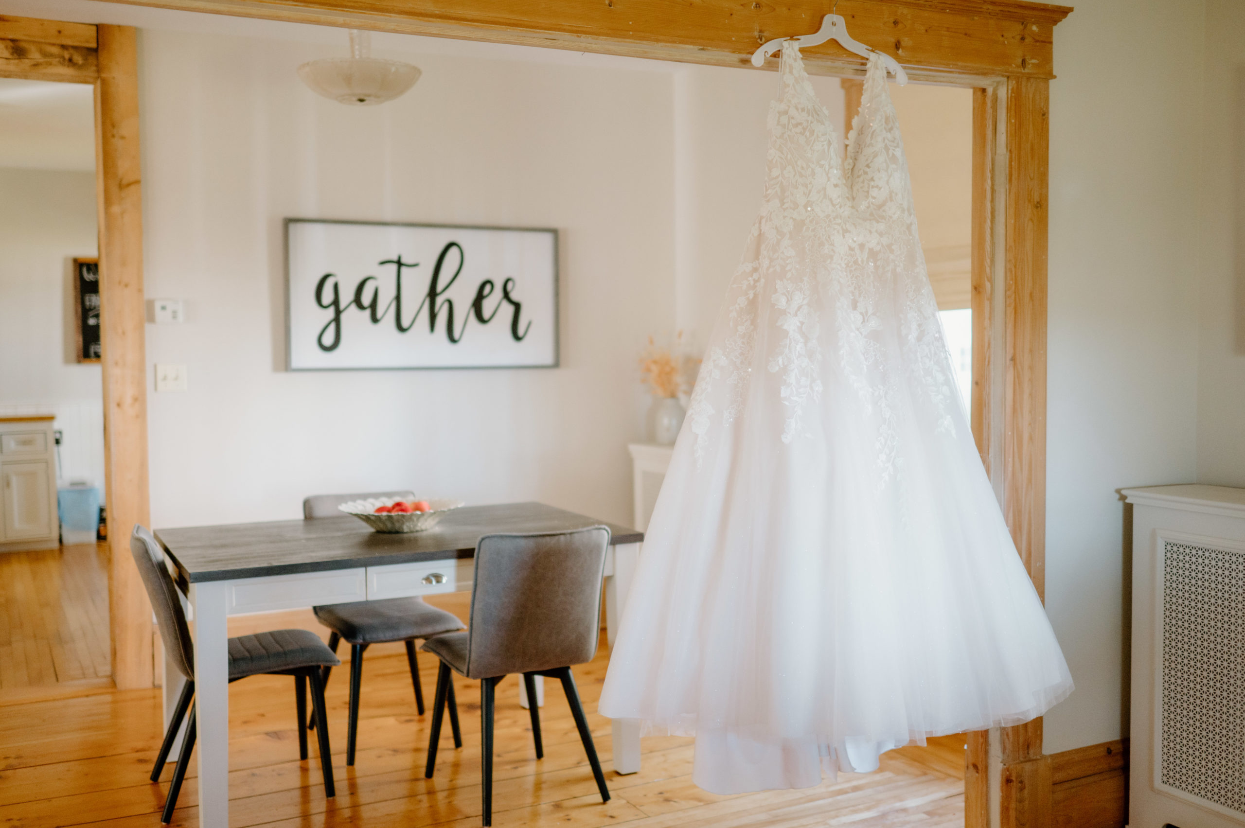 An intimate wedding at The Carriage House in PEI. 